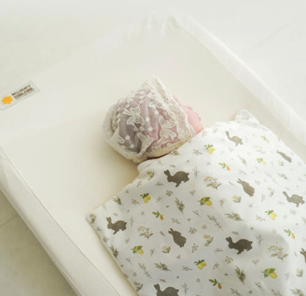 MummyCoolCool All-in-One Baby Blanket – Ivory Mesh, Anti-Startle, Perfect Newborn Gift
