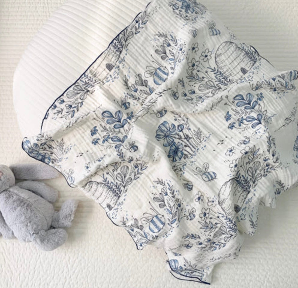 Bee Blue M Stroller Blanket – 70×90cm Lightweight Summer Blanket / Nap Blanket for Newborns